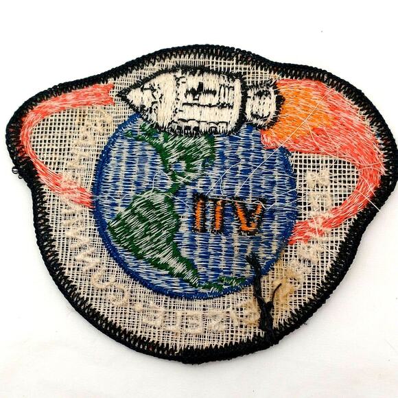 NASA Space Flight Mission Apollo 7 CSM-101 Jacket Vest Sewing Patch Schirra - Picture 3 of 4